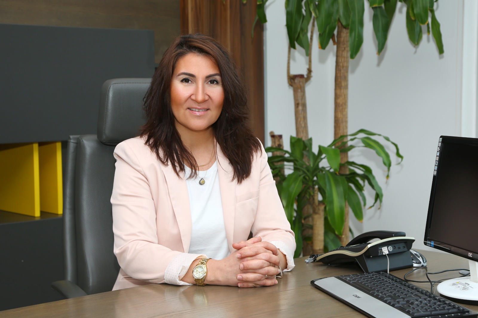 Kurucumuz Esin Aşıkoğlu